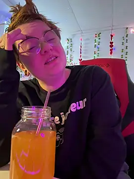 Sweetleeahxx online show from 02-08-26, 12:36