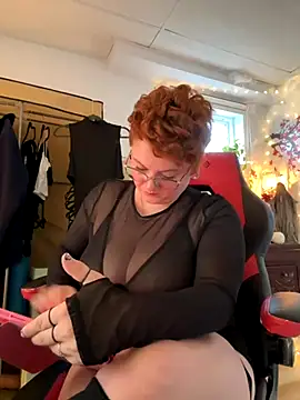 Sweetleeahxx online show from 10-21-25, 12:48