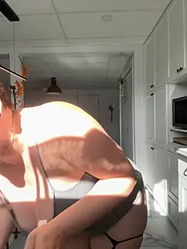 Sweetleeahxx online show from 10-15-25, 02:47