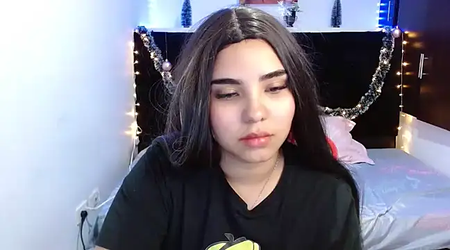 Snapshot of Miapeyton chatting on 12-30-24, 03:23 Miapeyton online show from 12-30-24, 03:23