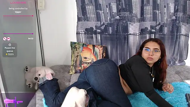 Snapshot of Miapeyton chatting on 09-27-25, 08:37 Miapeyton online show from 09-27-25, 08:37