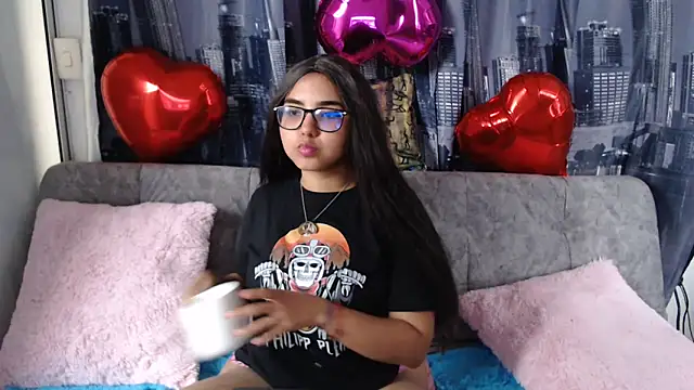 Snapshot of Miapeyton chatting on 02-17-25, 09:21 Miapeyton online show from 02-17-25, 09:21