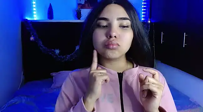 Snapshot of Miapeyton chatting on 12-23-24, 03:44 Miapeyton online show from 12-23-24, 03:44