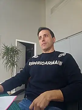 Lucas   81 online show from 12-22-25, 10:48