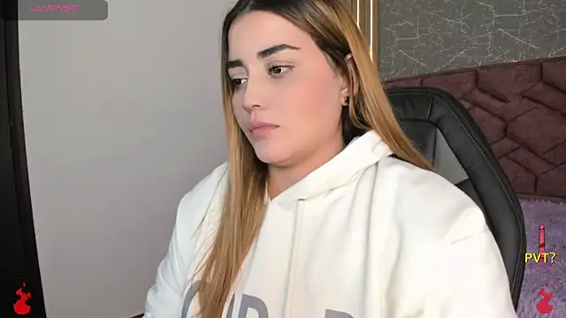 Snapshot of Lucia_star__ chatting on 01-14-25, 10:55 Lucia star online show from 01-14-25, 10:55