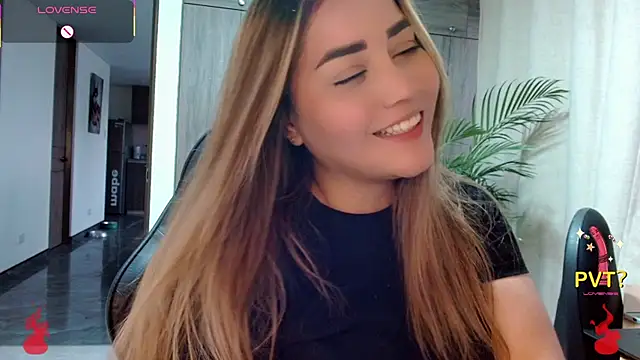 Snapshot of Lucia_star__ chatting on 02-12-26, 10:31 Lucia star online show from 02-12-26, 10:31