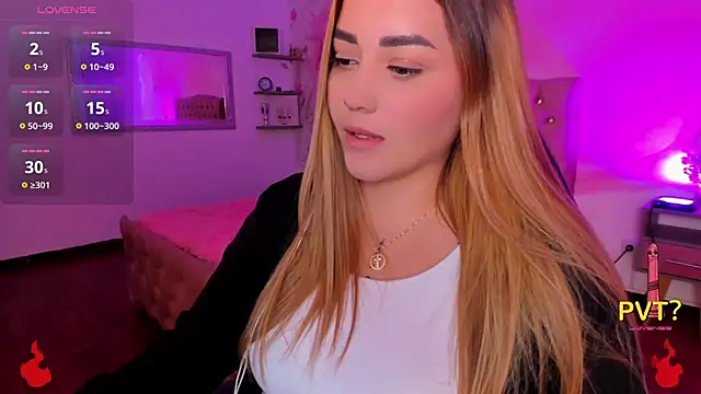 Snapshot of Lucia_star__ chatting on 03-11-25, 02:53 Lucia star online show from 03-11-25, 02:53