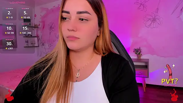 Snapshot of Lucia_star__ chatting on 03-11-25, 05:57 Lucia star online show from 03-11-25, 05:57