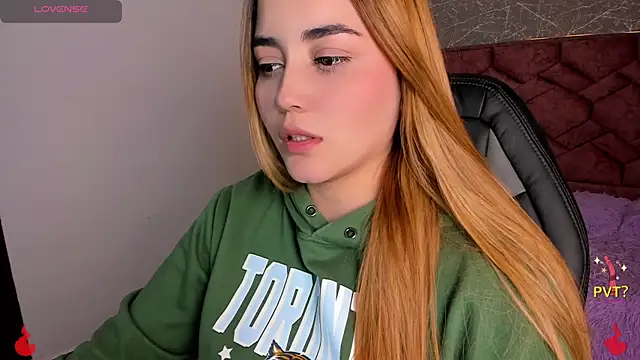 Snapshot of Lucia_star__ chatting on 01-24-25, 01:56 Lucia star online show from 01-24-25, 01:56