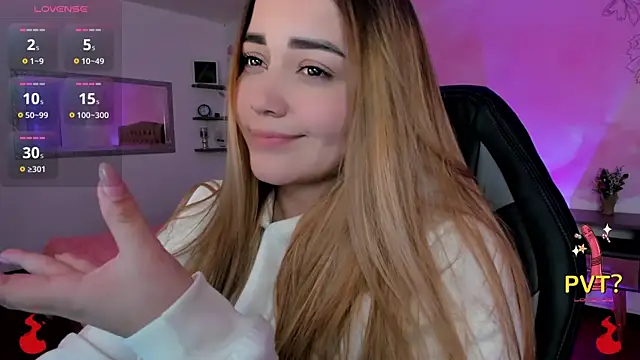 Snapshot of Lucia_star__ chatting on 03-18-25, 06:06 Lucia star online show from 03-18-25, 06:06