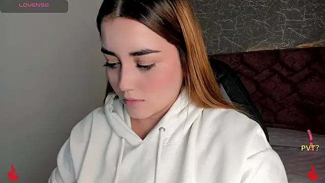 Snapshot of Lucia_star__ chatting on 01-09-25, 07:50 Lucia star online show from 01-09-25, 07:50