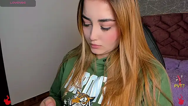 Snapshot of Lucia_star__ chatting on 01-23-25, 07:51 Lucia star online show from 01-23-25, 07:51