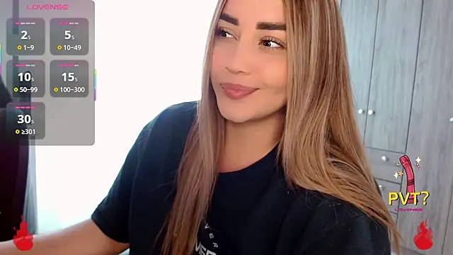 Snapshot of Lucia_star__ chatting on 12-18-25, 07:18 Lucia star online show from 12-18-25, 07:18