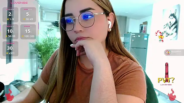 Snapshot of Lucia_star__ chatting on 11-26-25, 02:11 Lucia star online show from 11-26-25, 02:11