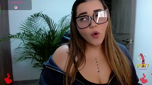 Lucia star   online show from 03-26-26, 11:13