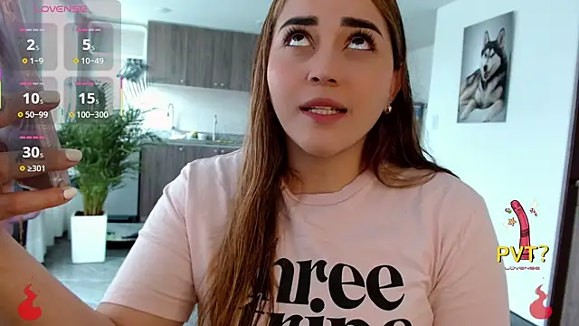 Snapshot of Lucia_star__ chatting on 11-22-25, 04:28 Lucia star online show from 11-22-25, 04:28