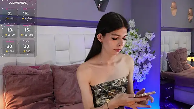 CuteAri online show from 10-18-25, 08:44