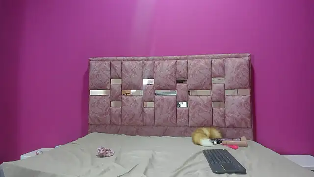 Snapshot of MAVIE_IVANOVA chatting on 02-10-26, 12:15 MAVIE IVANOVA online show from 02-10-26, 12:15