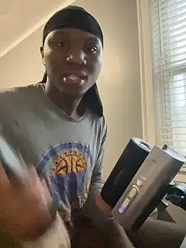 Festivitiesking1 online show from 11-20-25, 01:01