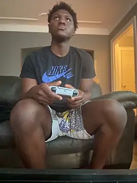 Festivitiesking1 online show from 10-18-25, 12:29