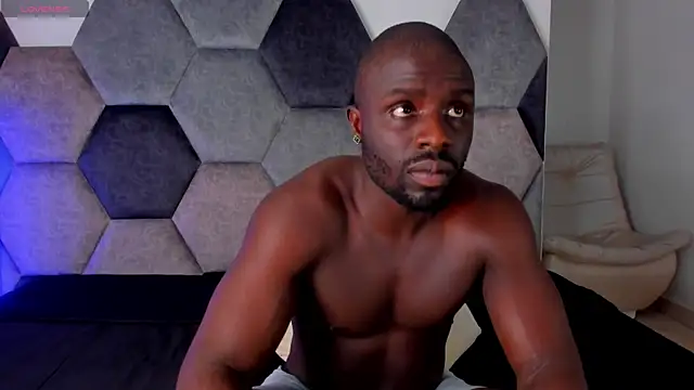 Latrellx7 online show from 04-13-26, 04:16