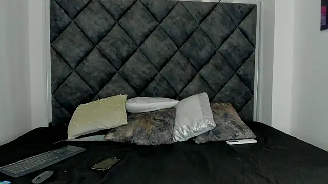 Latrellx7 online show from 09-26-25, 03:35