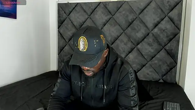 Latrellx7 online show from 10-16-25, 03:37