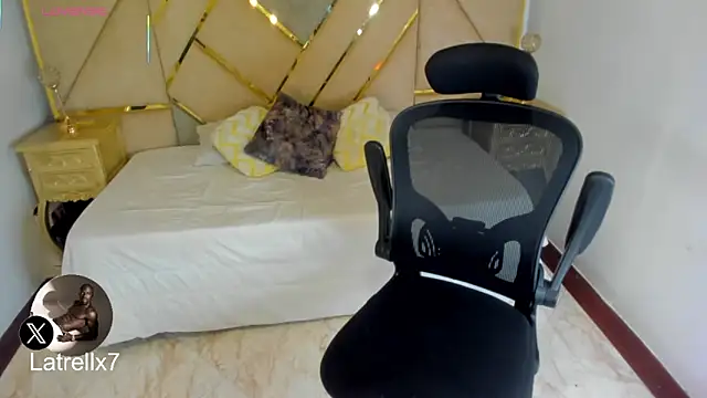 Latrellx7 online show from 11-03-25, 03:23