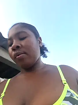 LaurennTyler online show from 02-06-25, 10:53