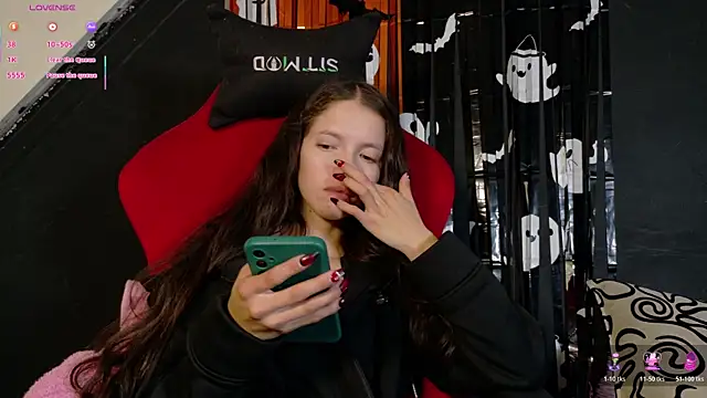 sweetdam12 online show from 10-21-25, 07:13