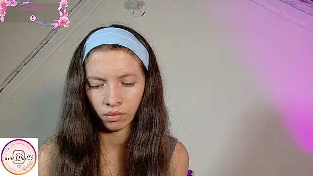 Snapshot of sweetdam12 chatting on 06-11-26, 12:32 sweetdam12 online show from 06-11-26, 12:32