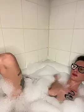 Snapshot of Thunder-Cunt chatting on 02-24-26, 06:20 Thunder-Cunt online show from 02-24-26, 06:20