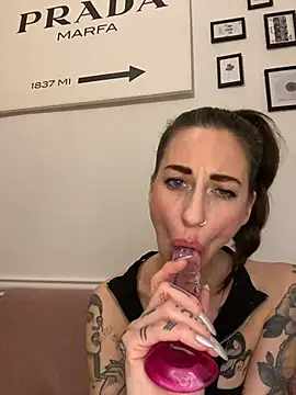 Snapshot of Thunder-Cunt chatting on 01-31-26, 07:12 Thunder-Cunt online show from 01-31-26, 07:12