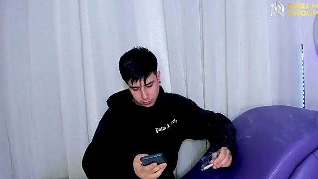 Yourslust  online show from 10-27-25, 08:21