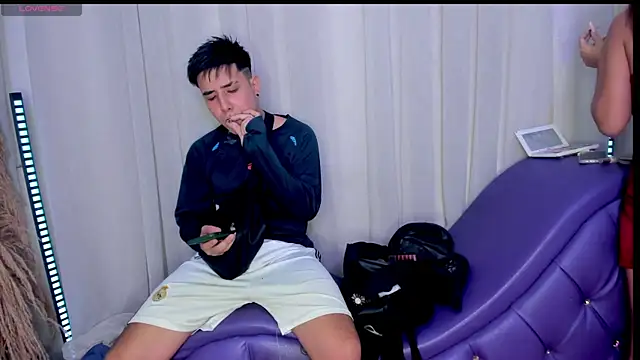 Yourslust  online show from 11-29-25, 07:47