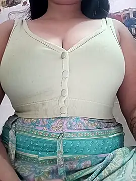 Snapshot of cute-mahek chatting on 10-14-25, 09:21 cute-mahek online show from 10-14-25, 09:21