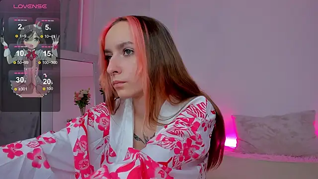 Snapshot of Doris_Scott chatting on 02-08-25, 08:20 Doris Scott online show from 02-08-25, 08:20