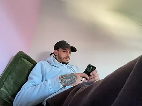 Rebeu313 online show from 03-01-26, 12:16