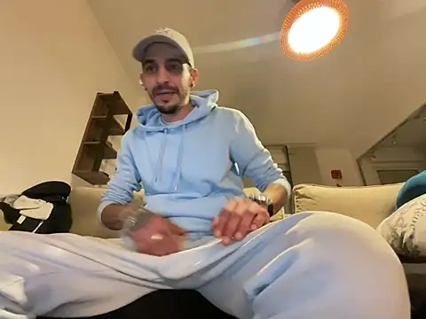 Rebeu313 online show from 02-18-25, 01:32