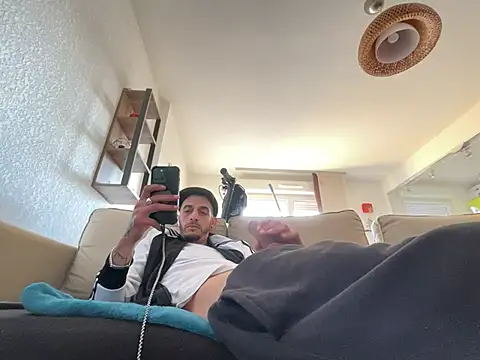 Rebeu313 online show from 03-02-25, 04:58