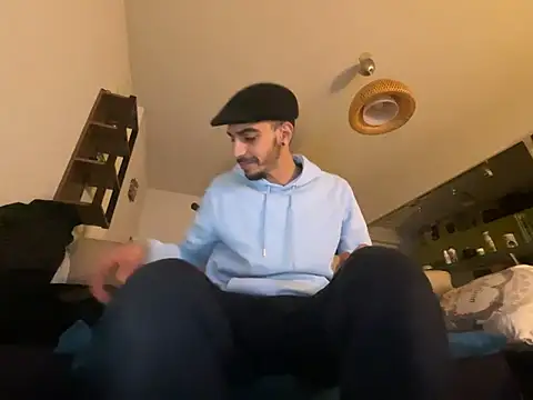 Rebeu313 online show from 02-11-25, 10:07