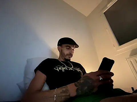 Rebeu313 online show from 10-01-25, 03:44