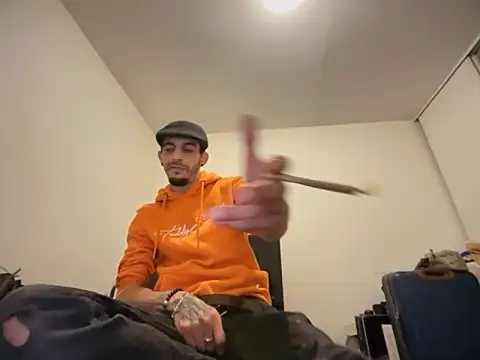 Rebeu313 online show from 11-09-25, 02:48