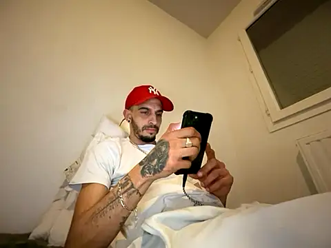 Rebeu313 online show from 11-29-25, 06:41