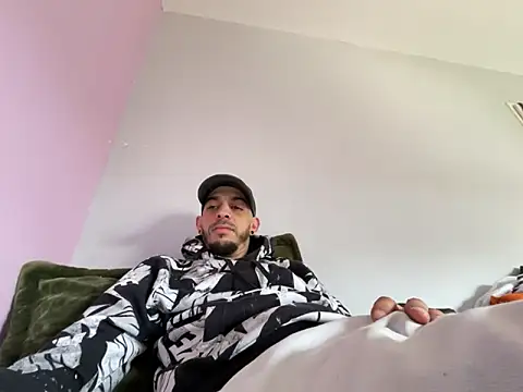 Rebeu313 online show from 03-11-26, 10:31