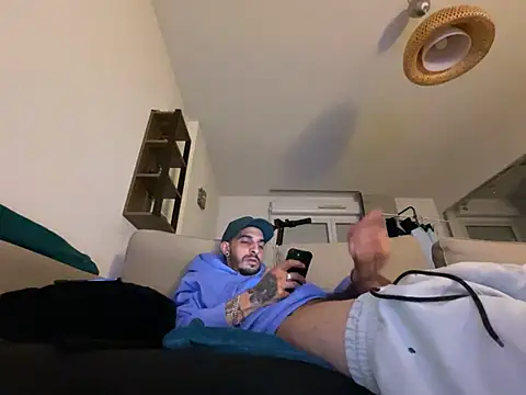 Rebeu313 online show from 02-21-25, 09:43