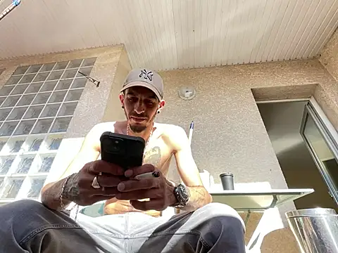 Rebeu313 online show from 04-07-26, 03:47