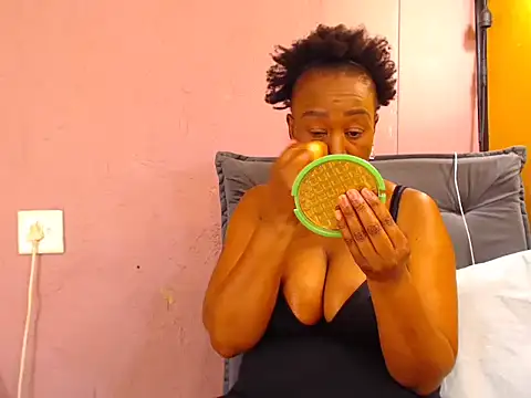 Black-Desire online show from 11-04-25, 06:17