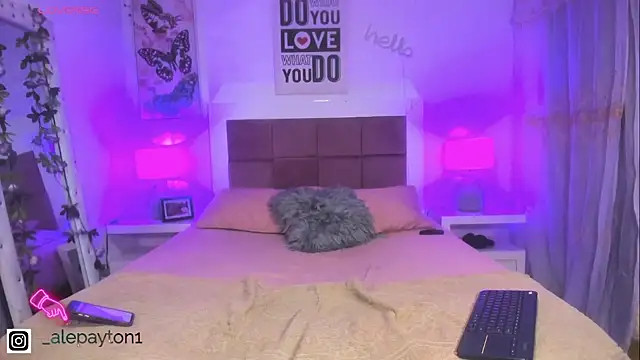 Alexa paytom1 online show from 02-28-26, 11:48