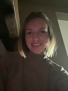 vilaineblonde online show from 10-21-25, 03:55